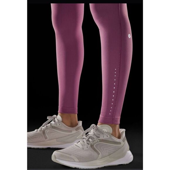 lululemon athletica Pants - Lululemon Swift Speed High Rise Tight 28" size 6 NWOT